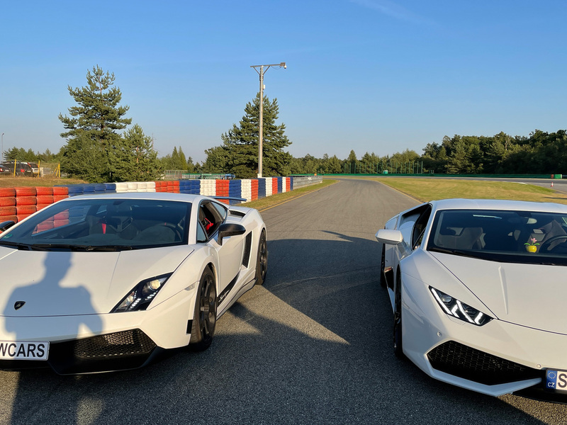 Zážitek - Jízda v Lamborghini na polygonu Ústecký kraj - Image 2