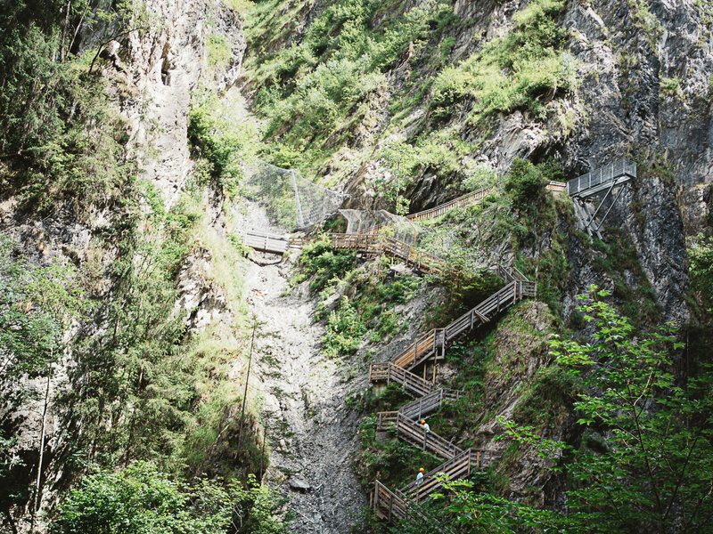 Zážitek - Kurz lezení via ferrata v Rakousku pro začátečníky i pokročilé 	 Ty nejlepší zážitkové dárky v zahraničí - Image 7